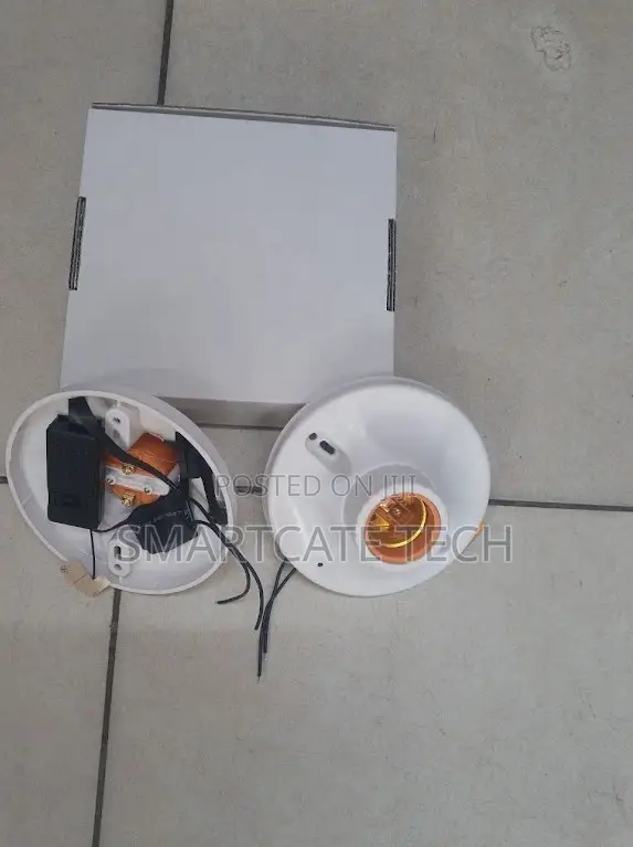 Hidden Spy Camera Bulb Holder – WiFi Security Camera