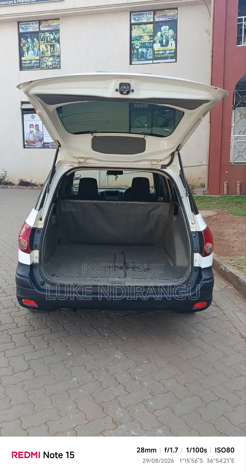 Nissan Advan 2011 Beige