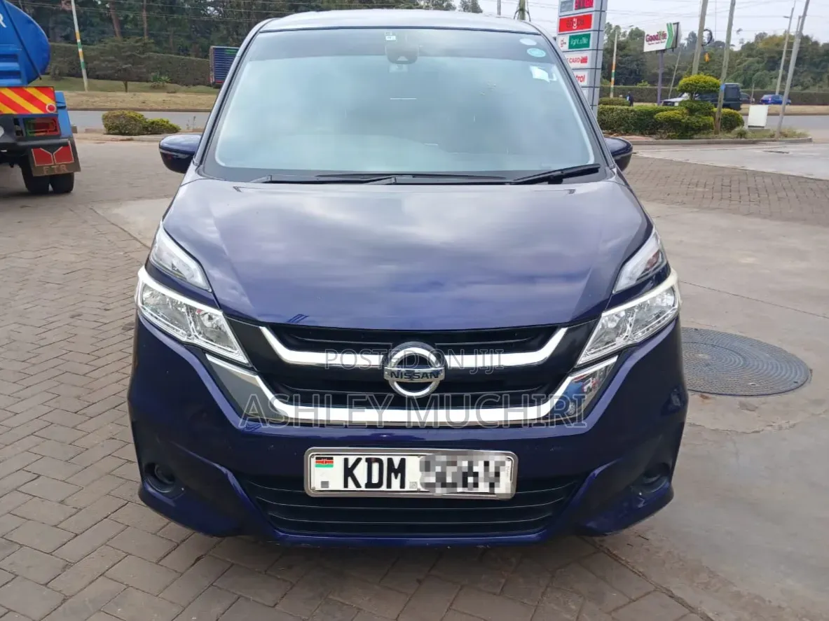 Nissan Serena 2017 Blue
