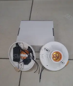 Hidden WiFi Camera Bulb Holder – Indoor Security Camera
