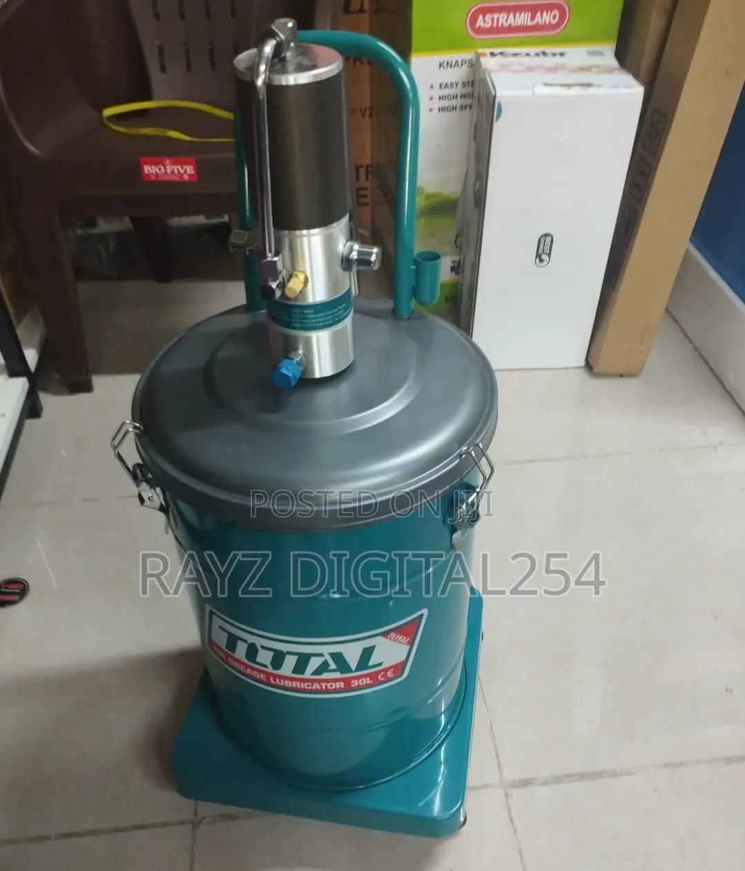 Total 30 LTRS Grease Bucket