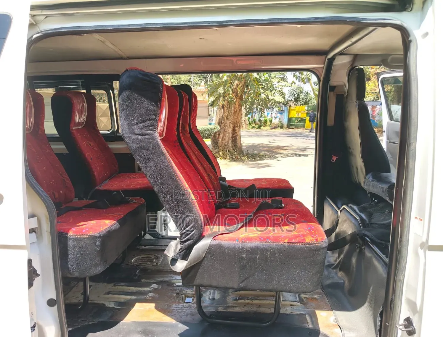Toyota HiAce 2014 White