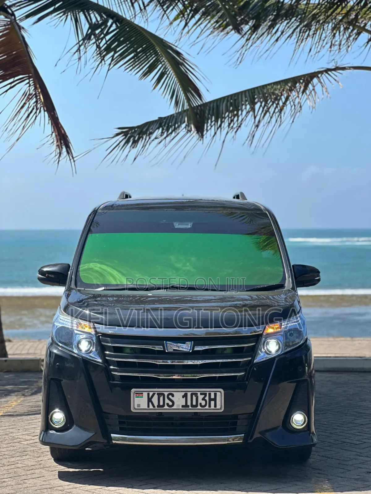 Toyota Noah 2017 Black