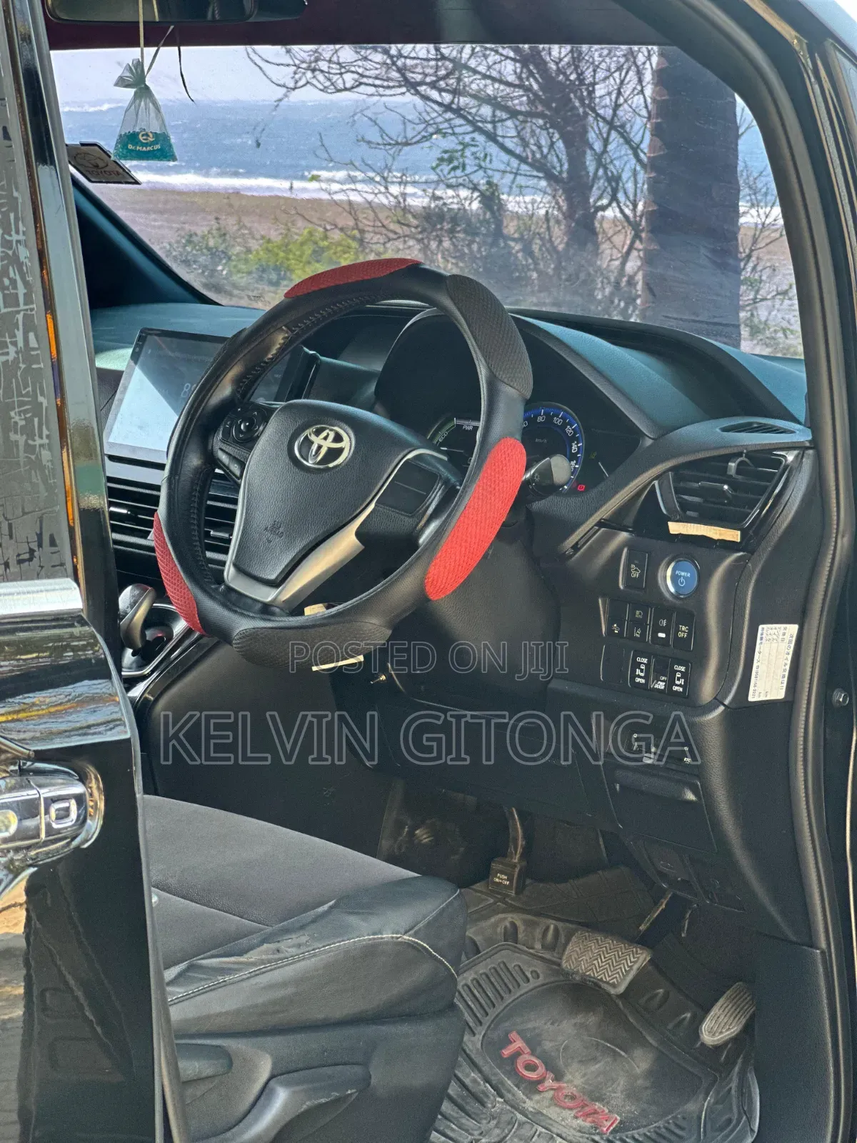 Toyota Noah 2017 Black