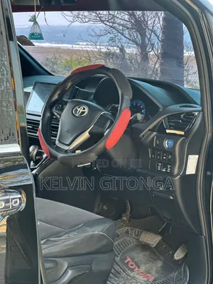 Toyota Noah 2017 Black