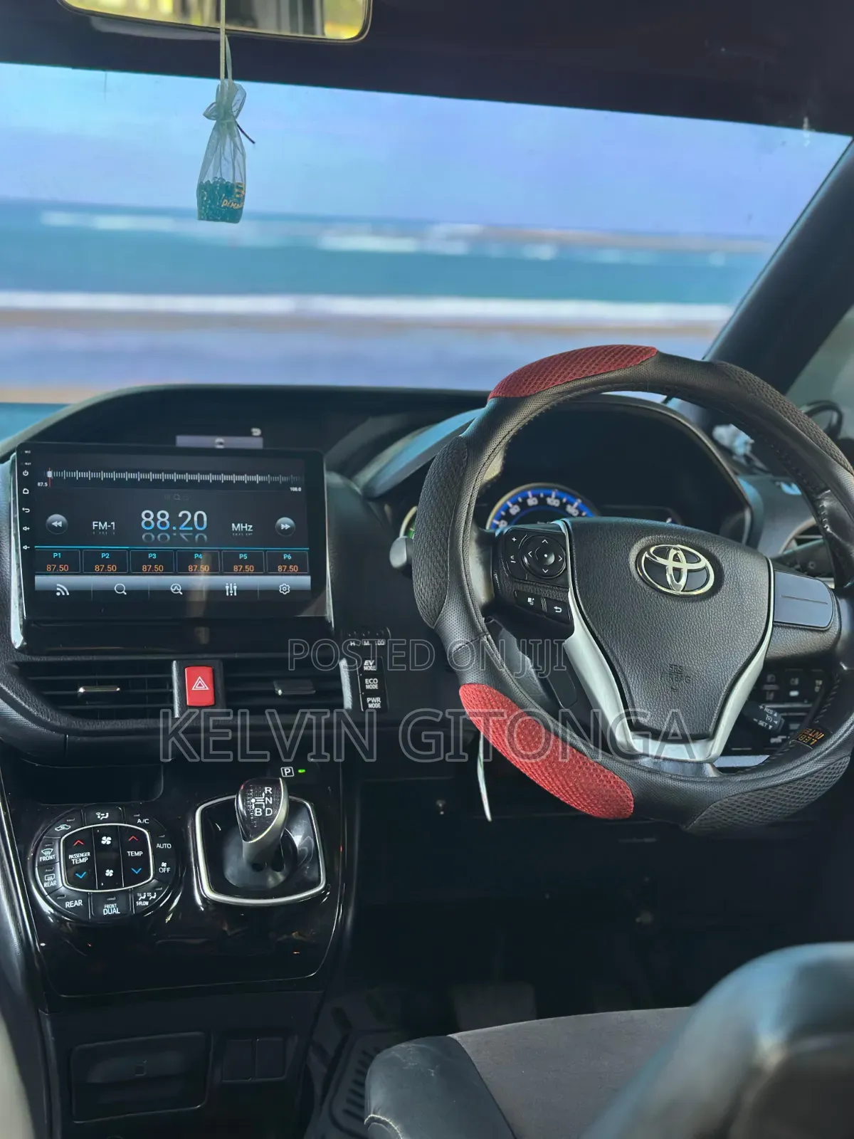 Toyota Noah 2017 Black