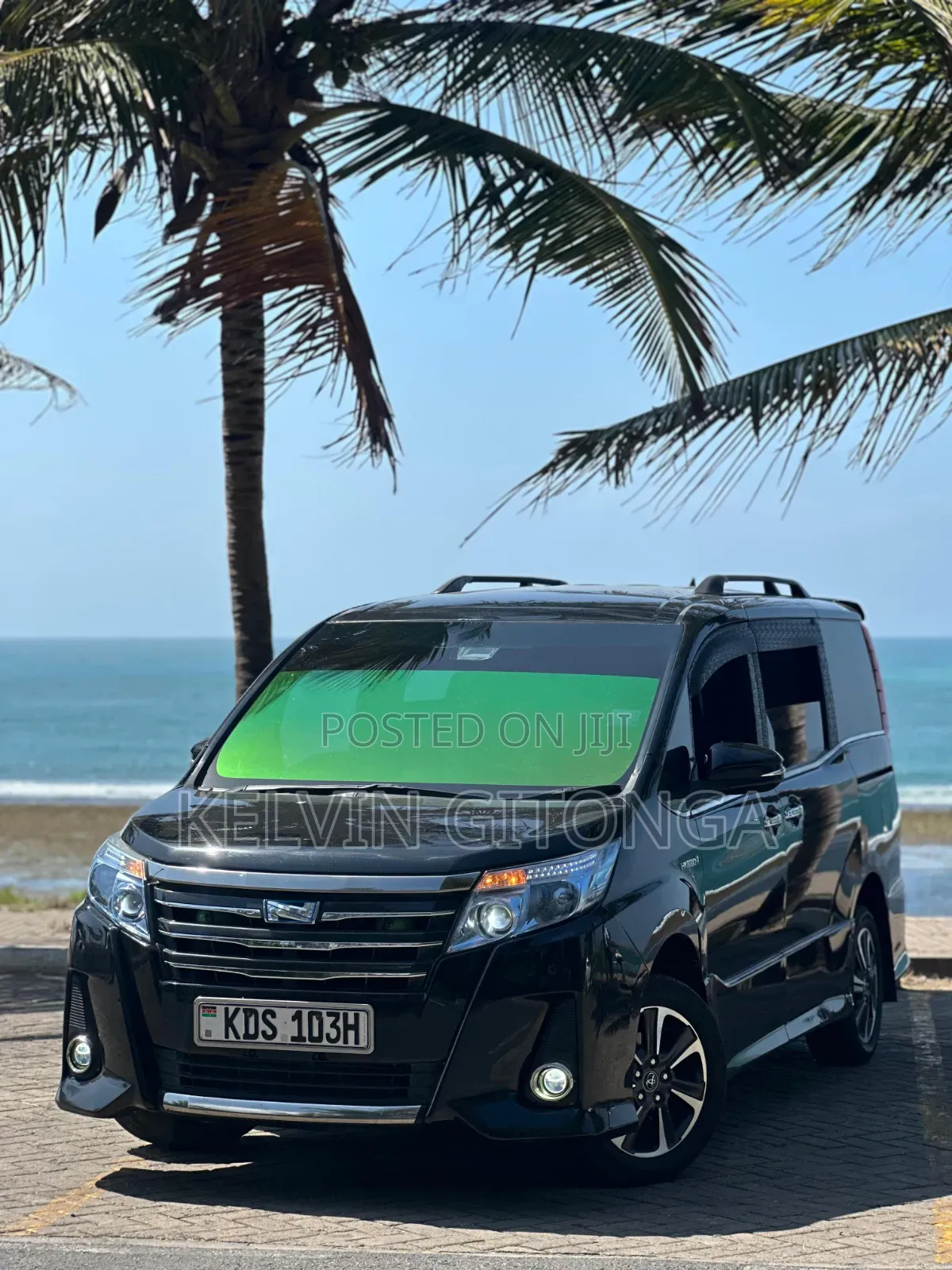 Toyota Noah 2017 Black