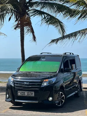 Toyota Noah 2017 Black