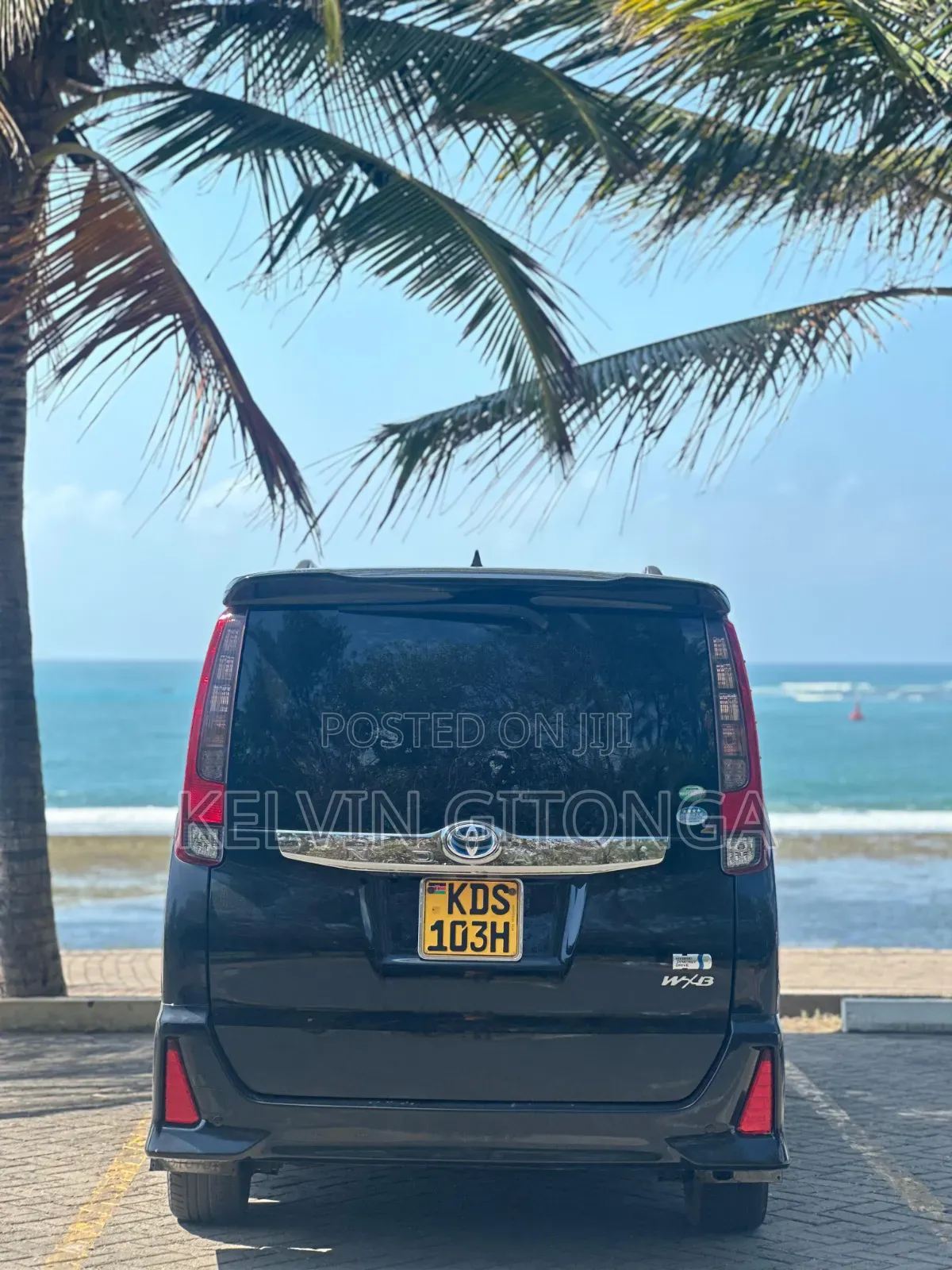 Toyota Noah 2017 Black