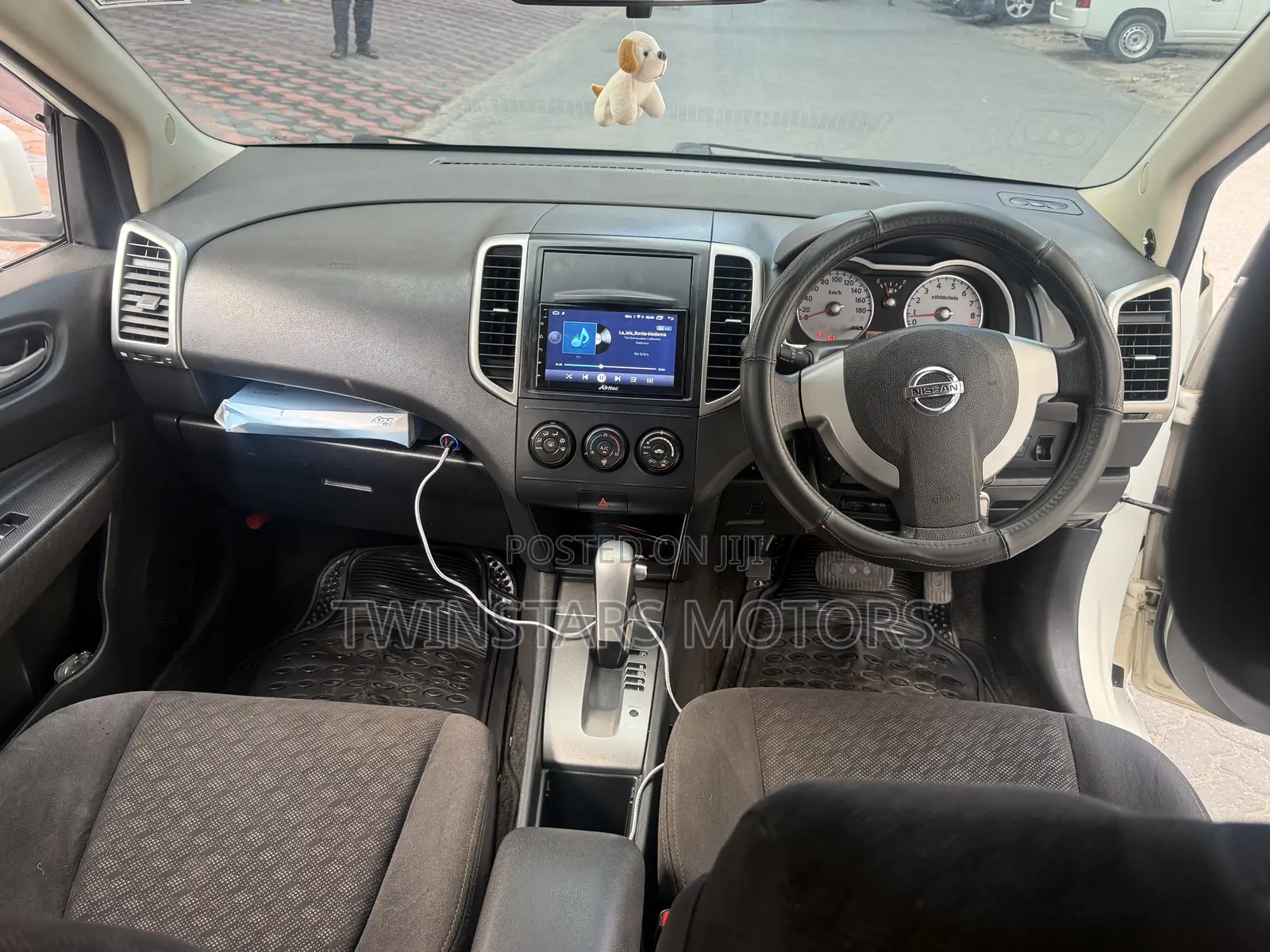 Nissan Wingroad 2015 White