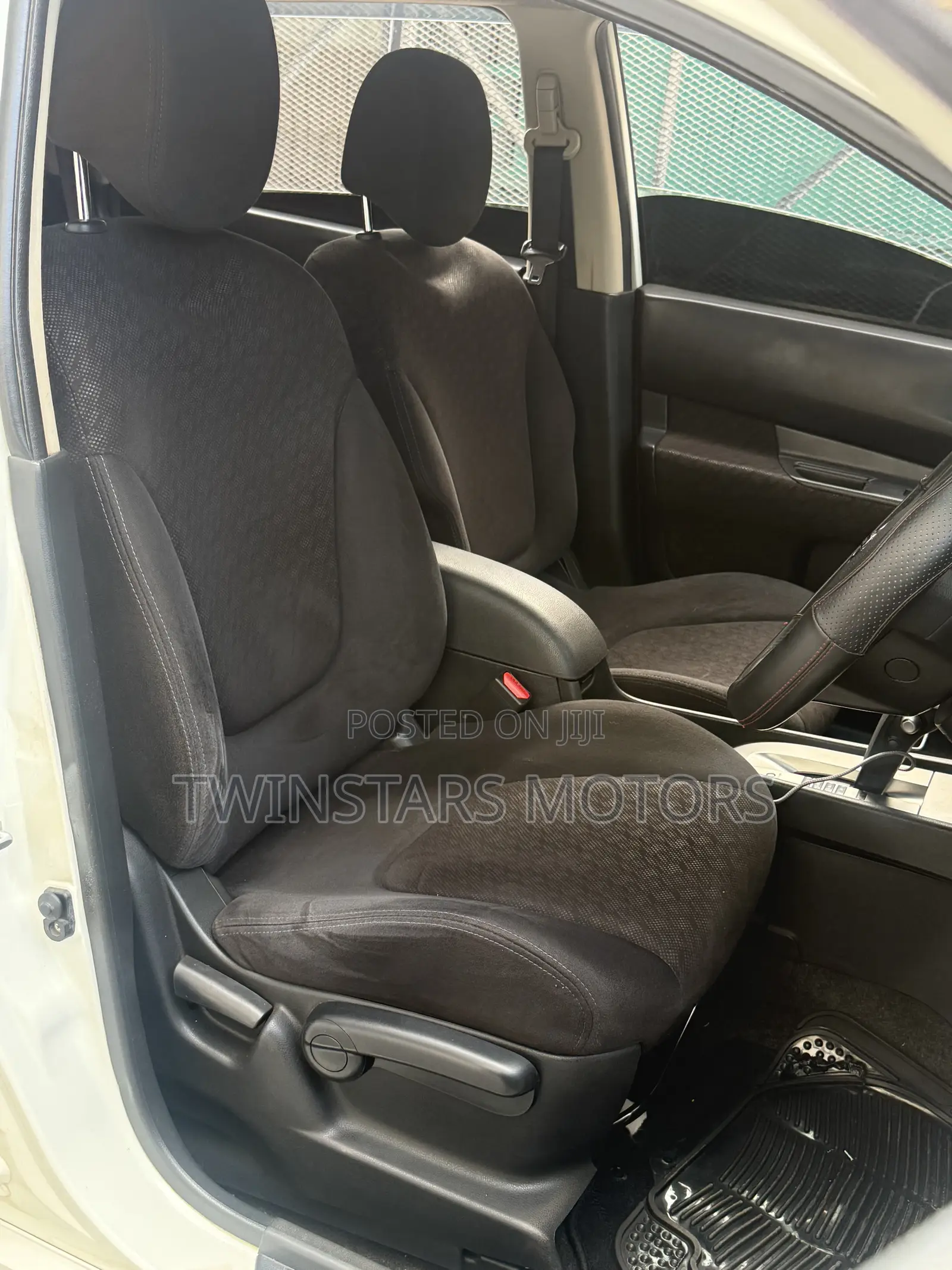 Nissan Wingroad 2015 White