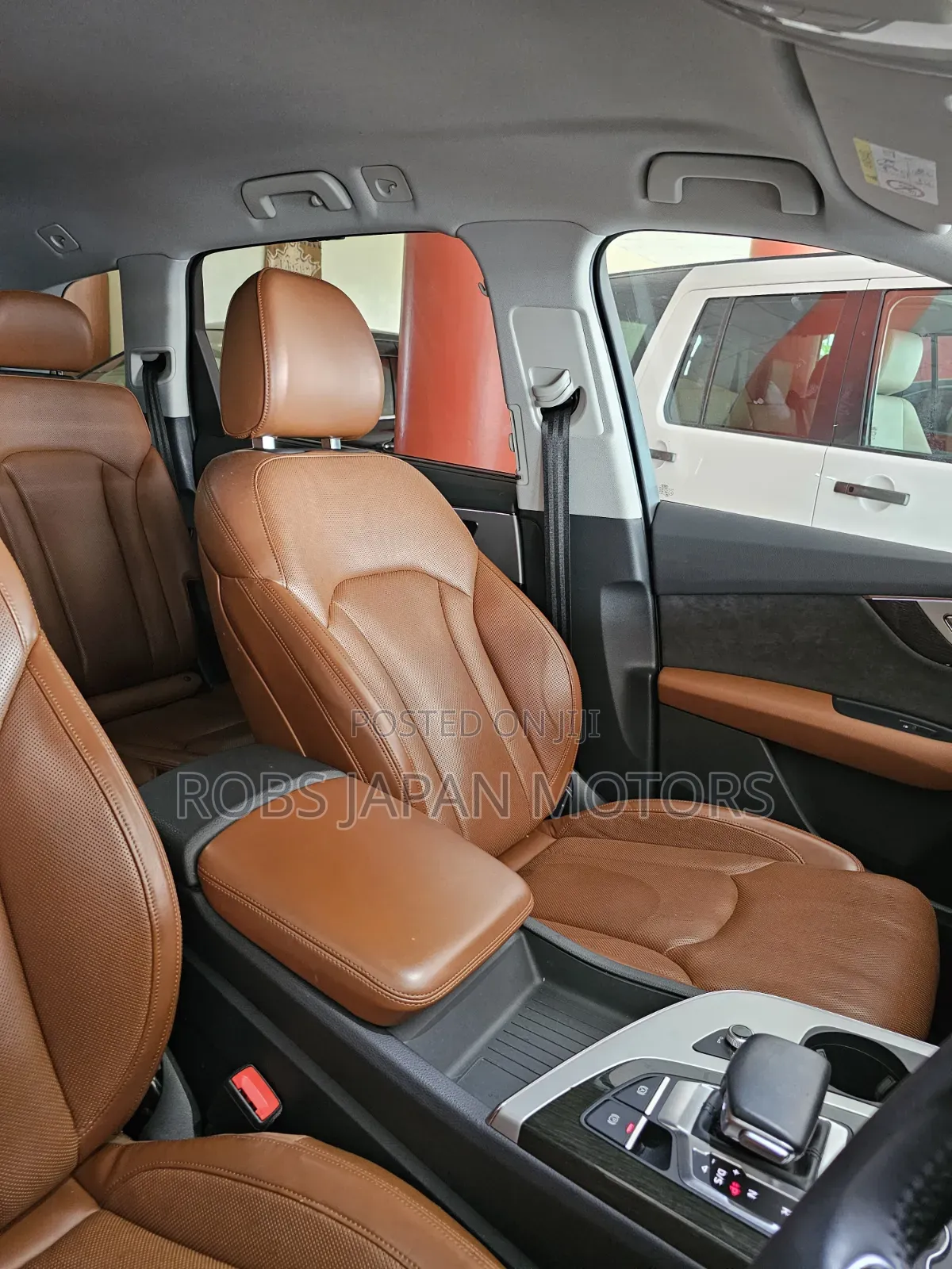 Audi Q7 2018 Off white