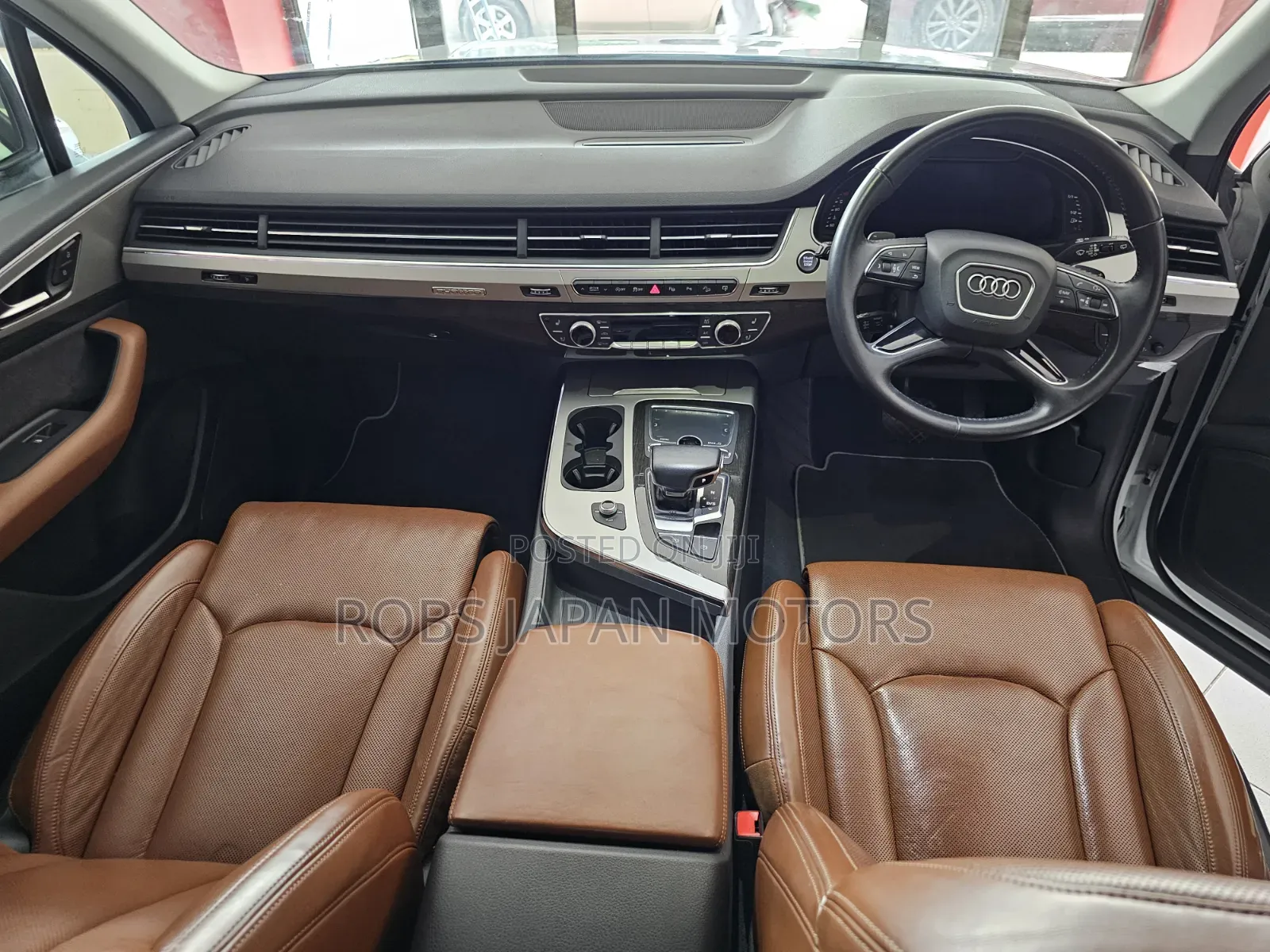 Audi Q7 2018 Off white