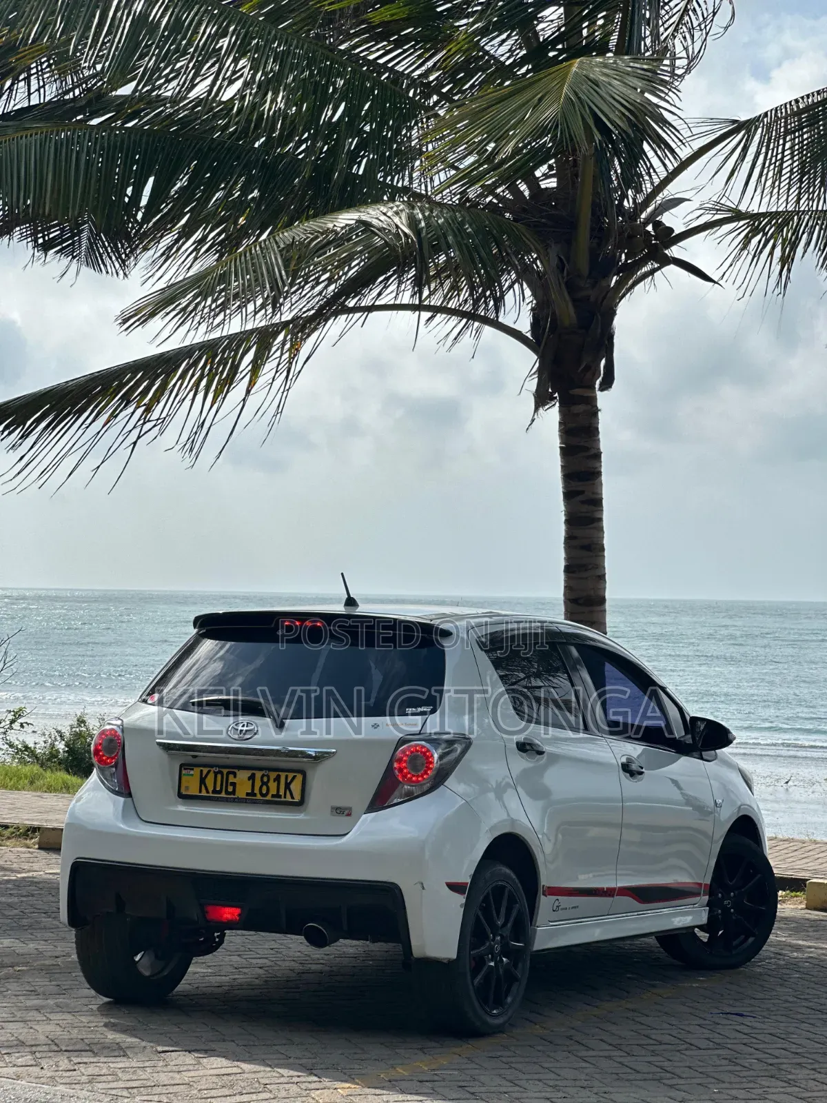Toyota Vitz 2015 White