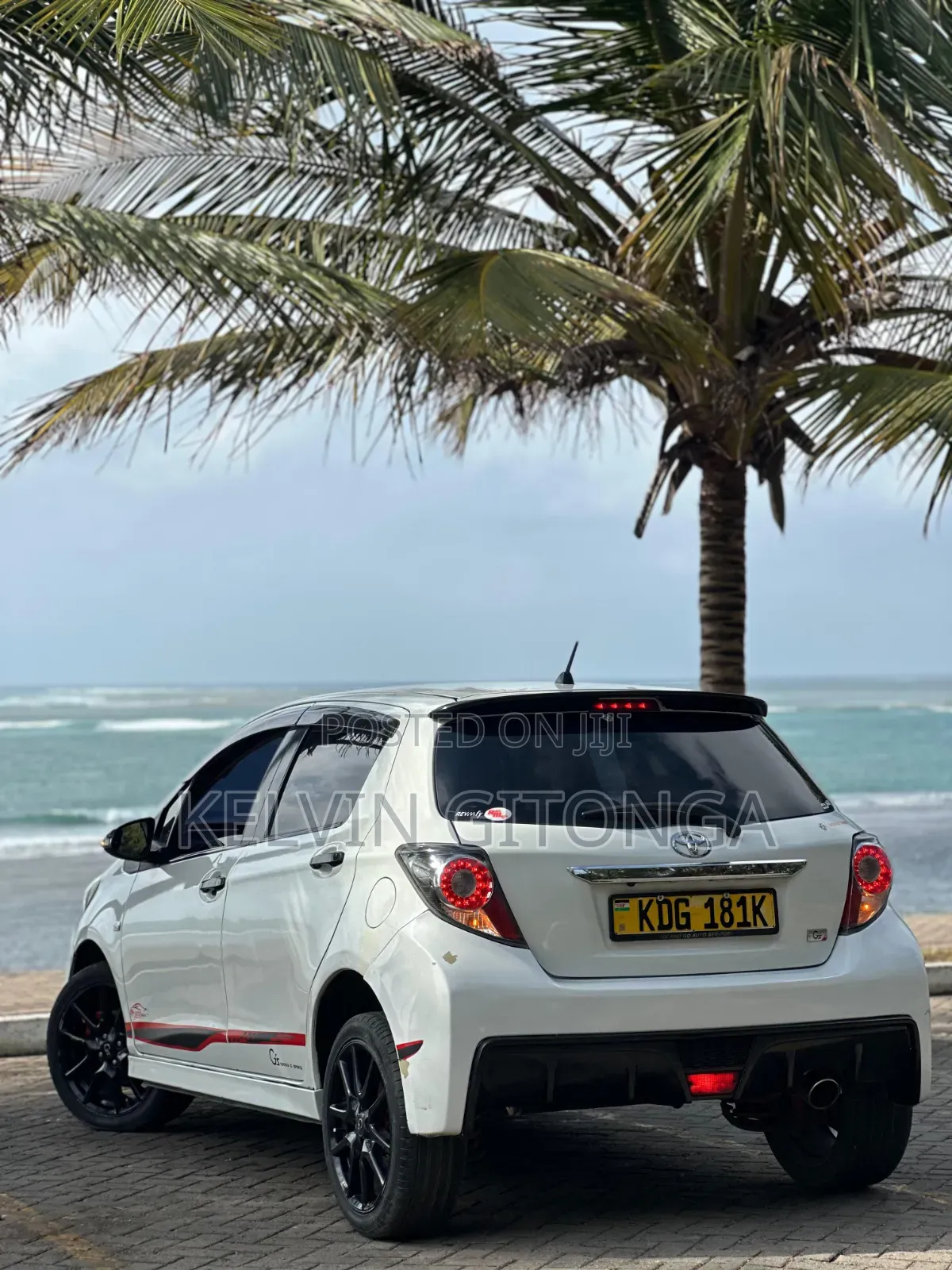 Toyota Vitz 2015 White