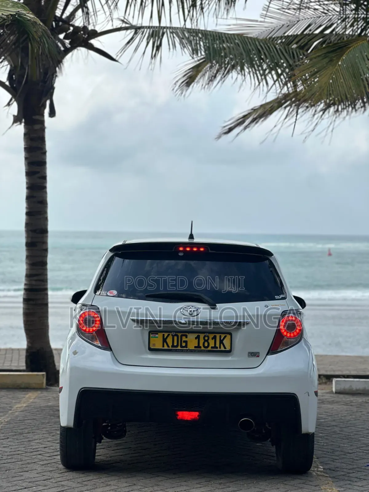 Toyota Vitz 2015 White