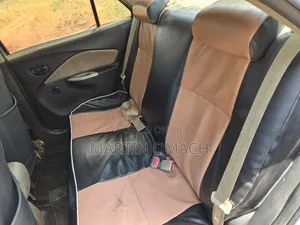 Toyota Belta 2006 Silver