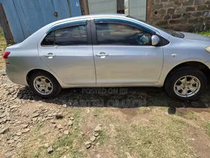 Toyota Belta 2006 Silver