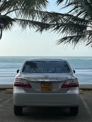 Toyota Premio 2015 Silver