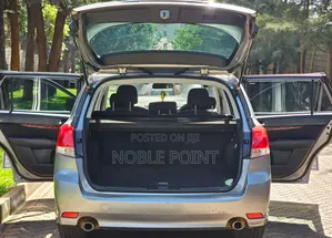 Subaru Legacy 2011 Silver