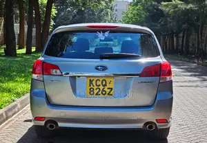 Subaru Legacy 2011 Silver