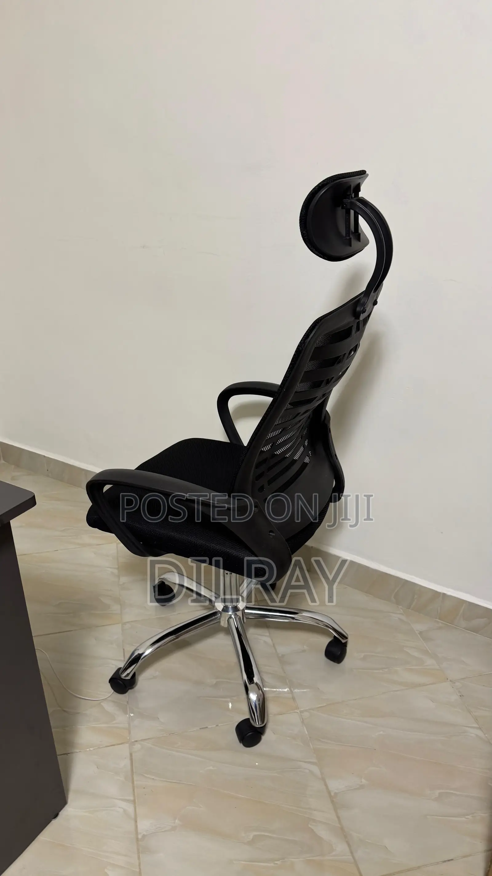Ergonomic Adjustable Office Chair With Headrest