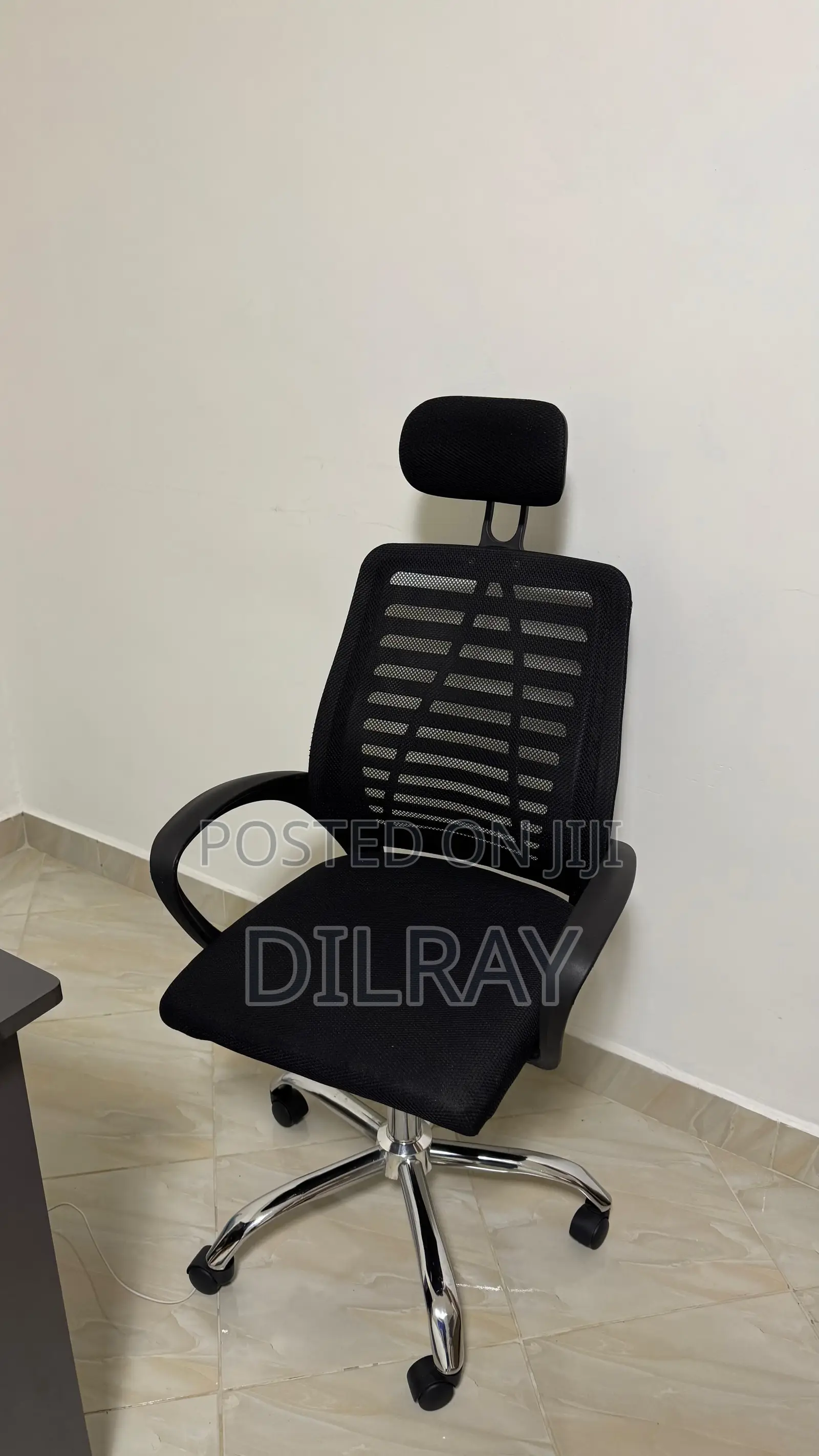 Ergonomic Adjustable Office Chair With Headrest