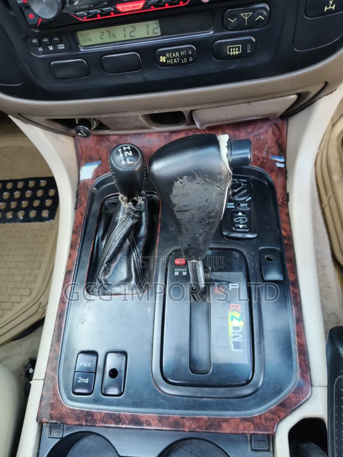 Toyota Land Cruiser 1991 White
