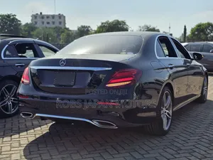 Mercedes-Benz E200 2019 Black