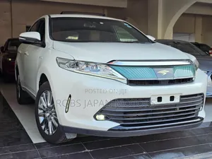 Toyota Harrier 2019 Off white