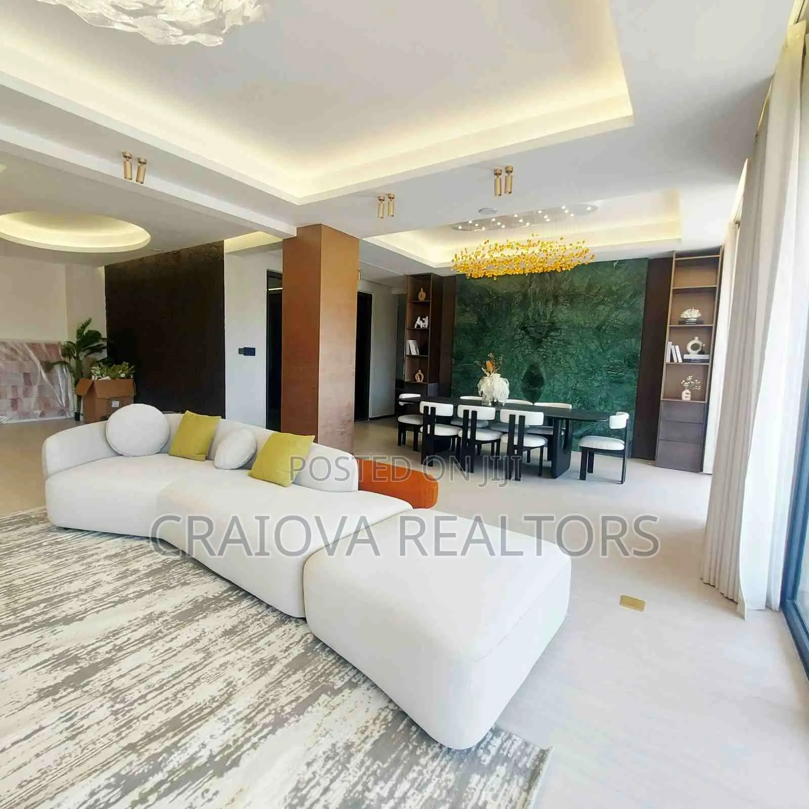 5bdrm Apartment in Spring Valley for sale