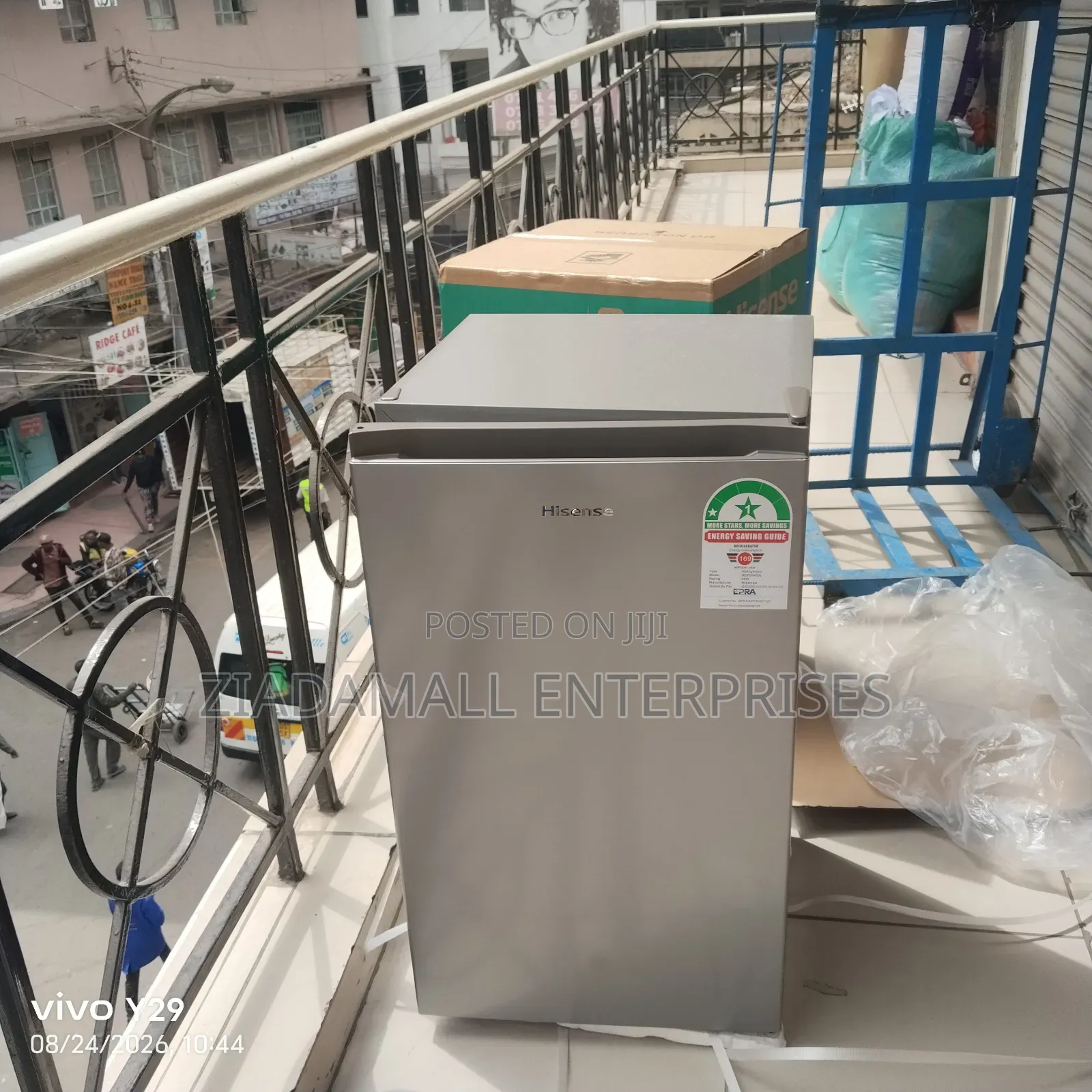 Hisense 90L Refrigerator – Compact & Energy Efficient