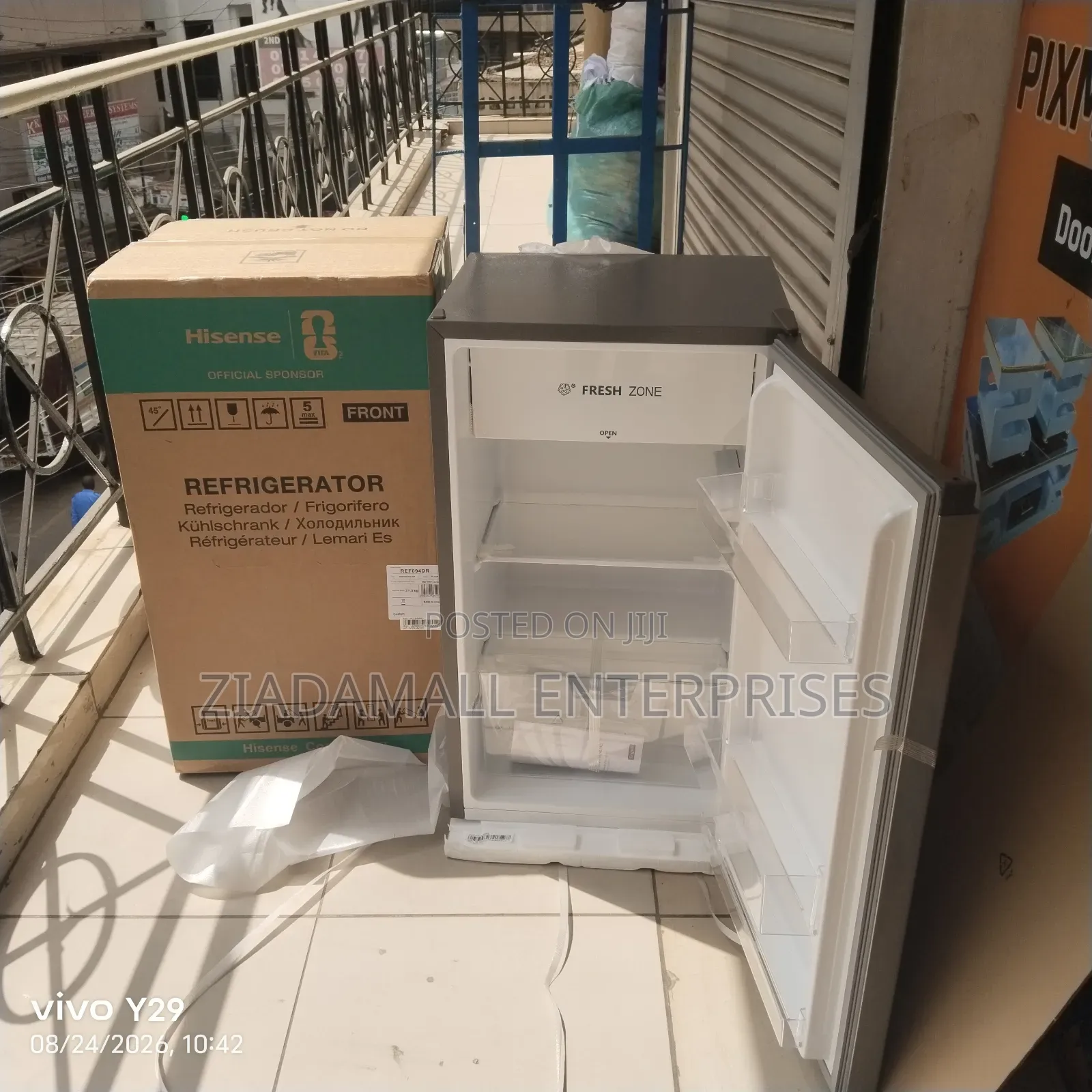Hisense 90L Compact Refrigerator – Hisense Quality
