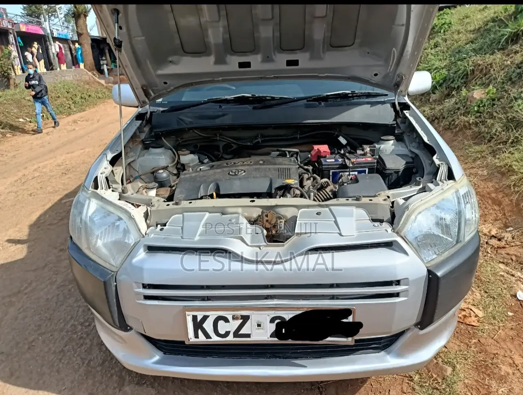 Toyota Succeed 2015 Silver