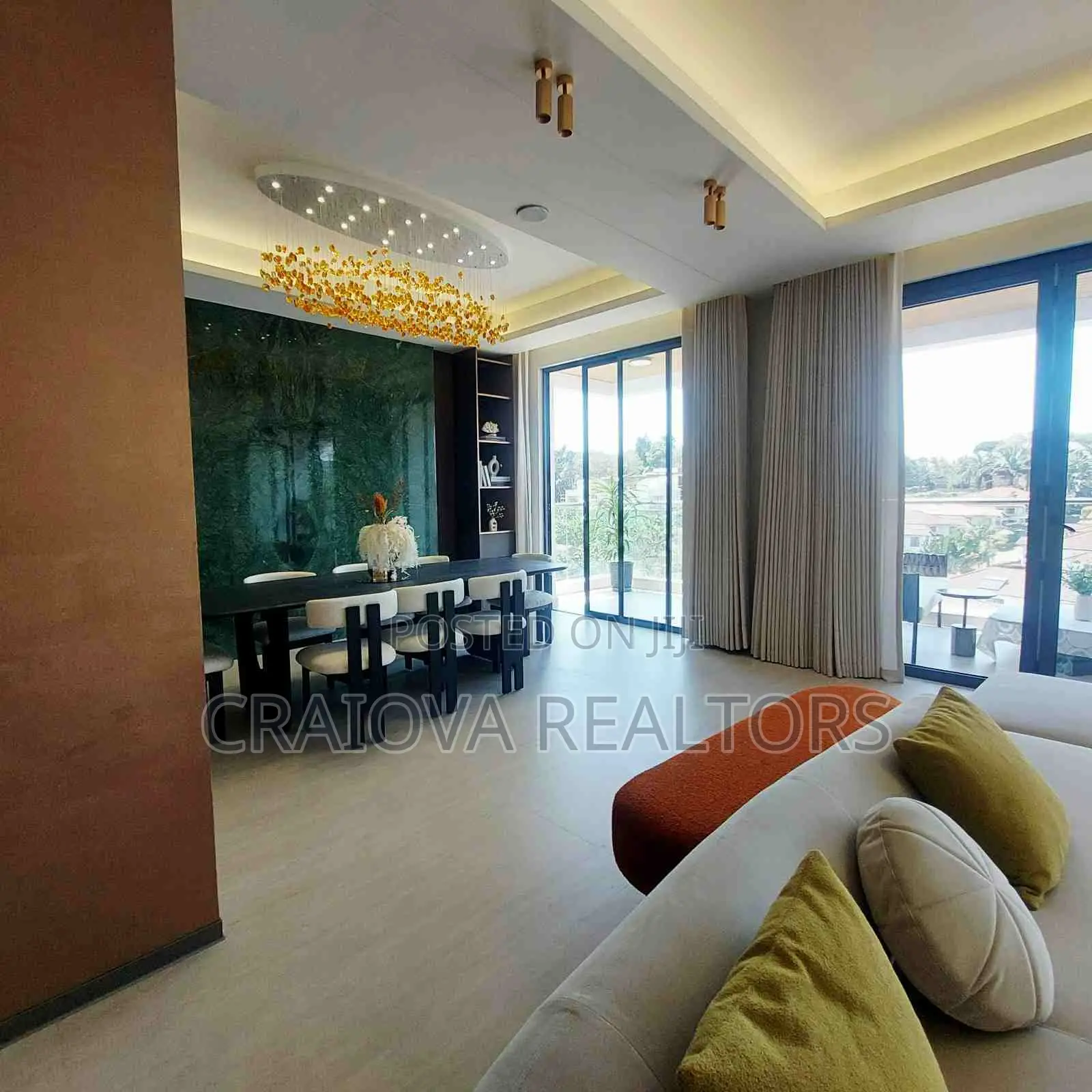 5bdrm Apartment in Spring Valley for sale