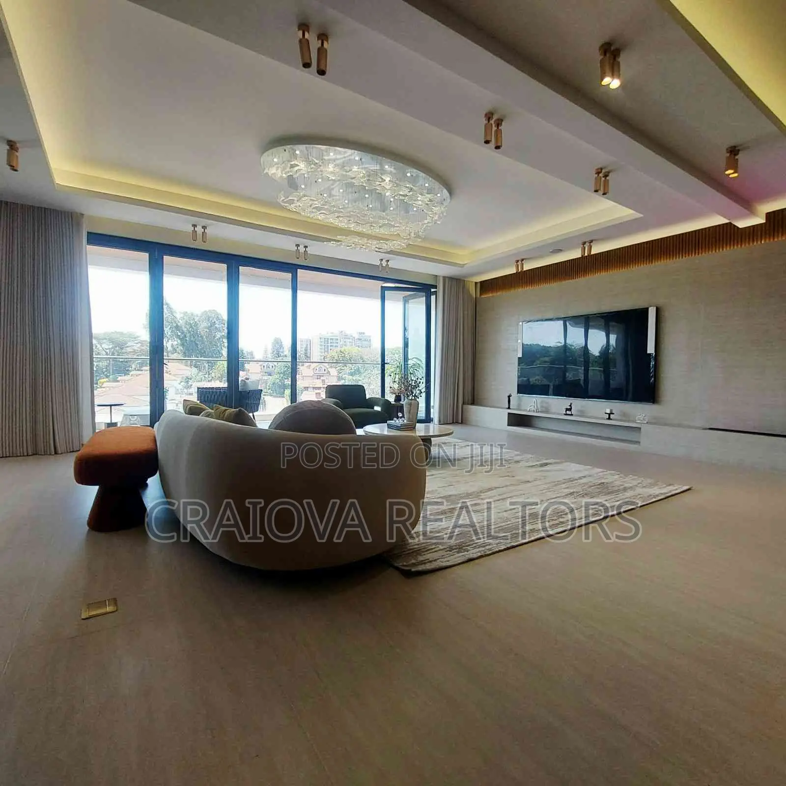 5bdrm Apartment in Spring Valley for sale