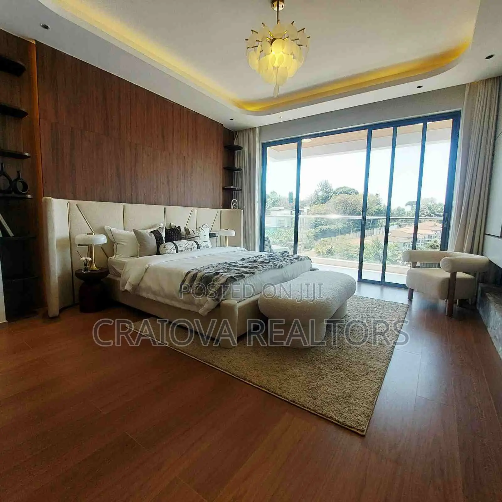 5bdrm Apartment in Spring Valley for sale