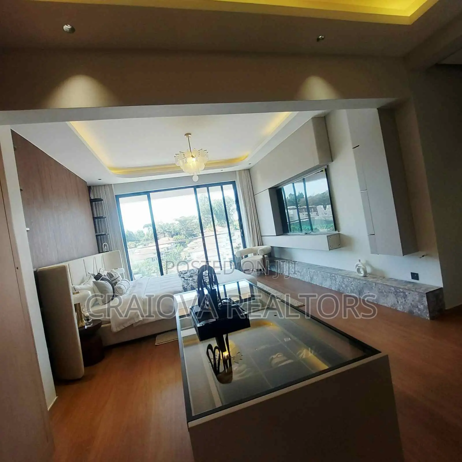 5bdrm Apartment in Spring Valley for sale