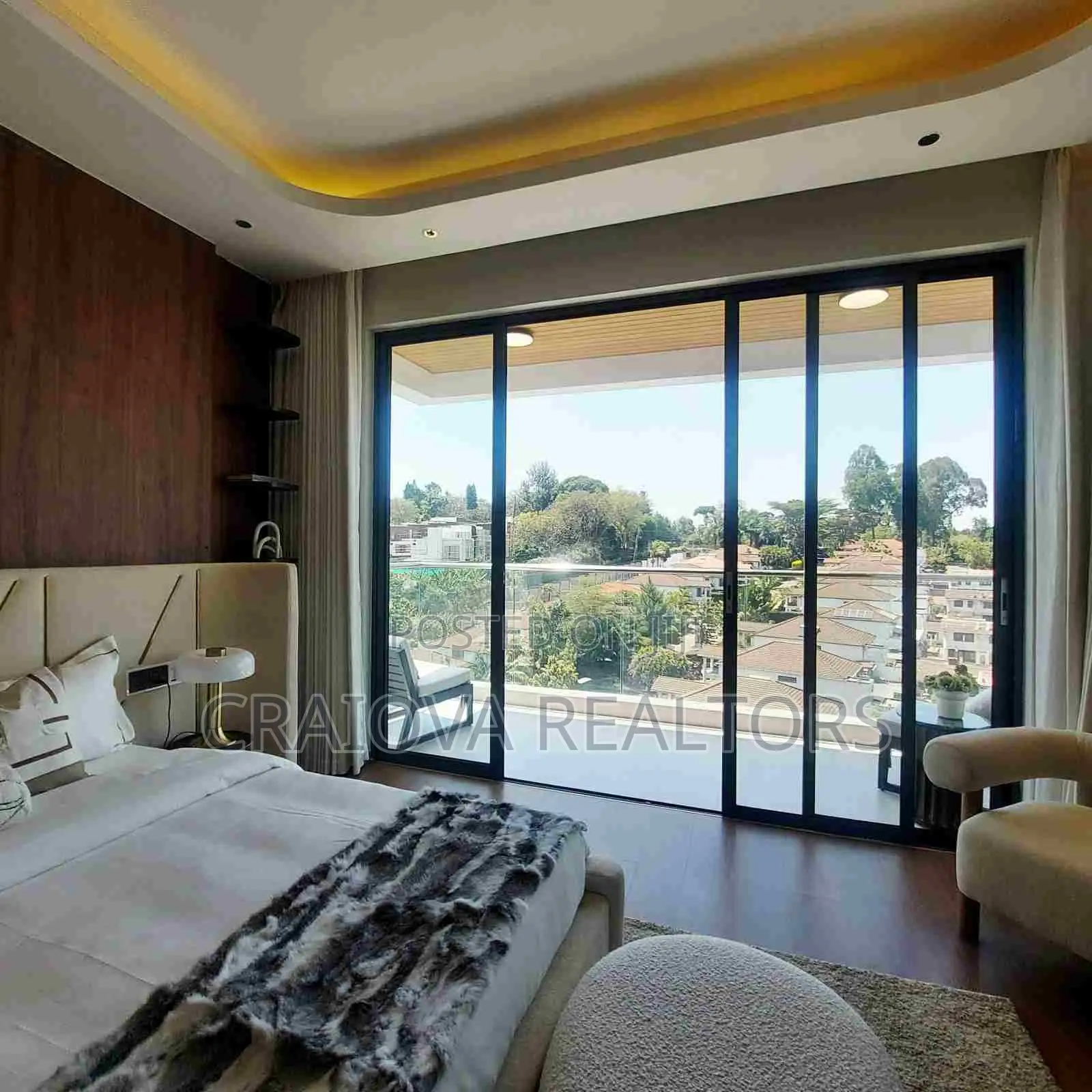 5bdrm Apartment in Spring Valley for sale