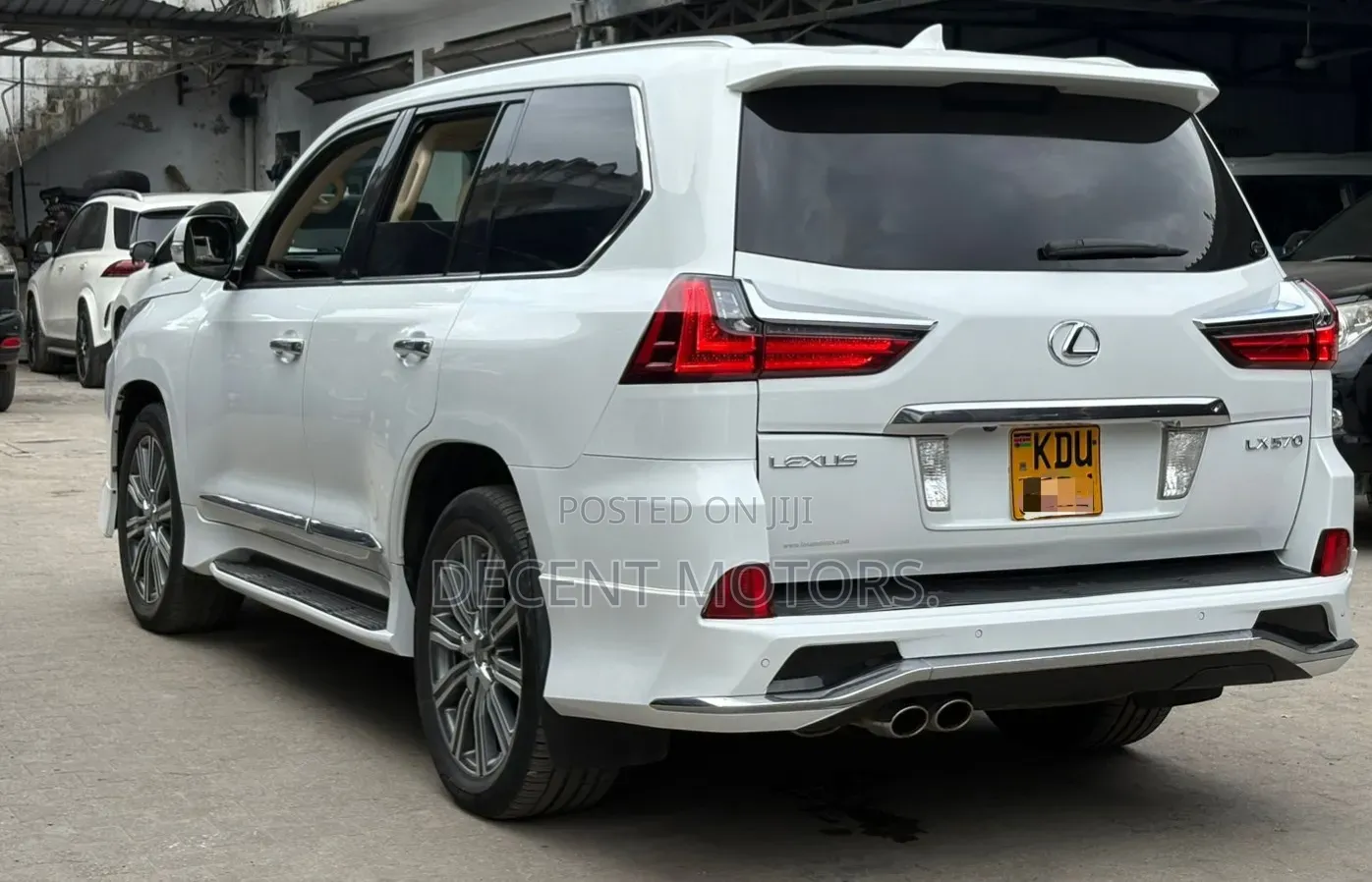 Lexus LX 2016 White