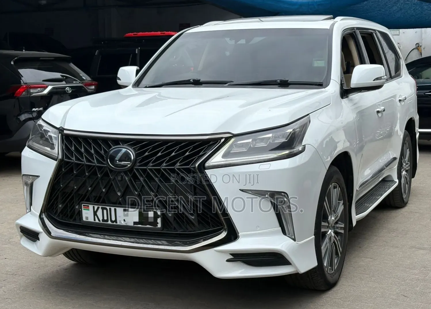 Lexus LX 2016 White
