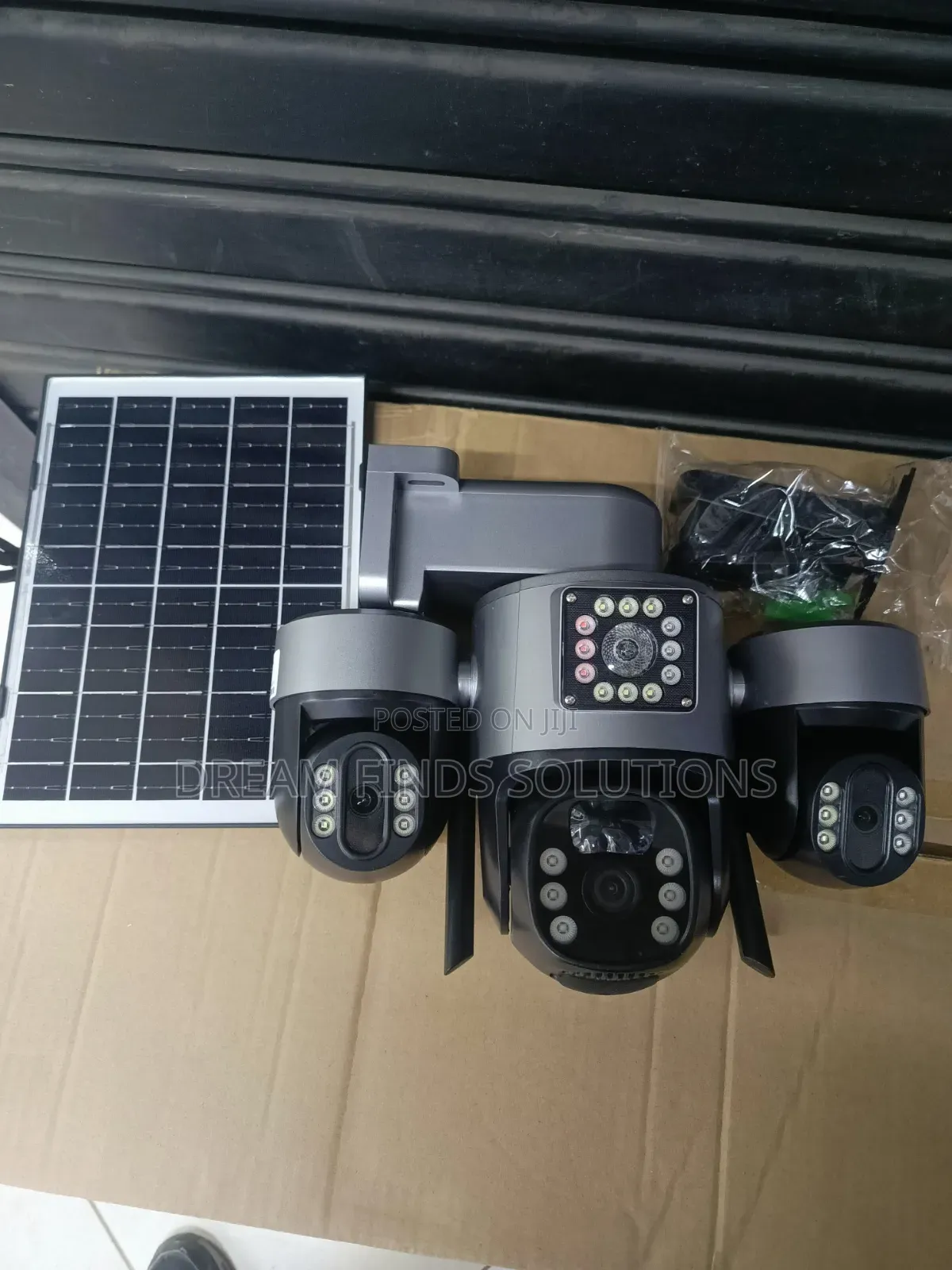 OmniGuardTM Triple-Lens 4G Solar PTZ Camera – Ultimate AI Security
