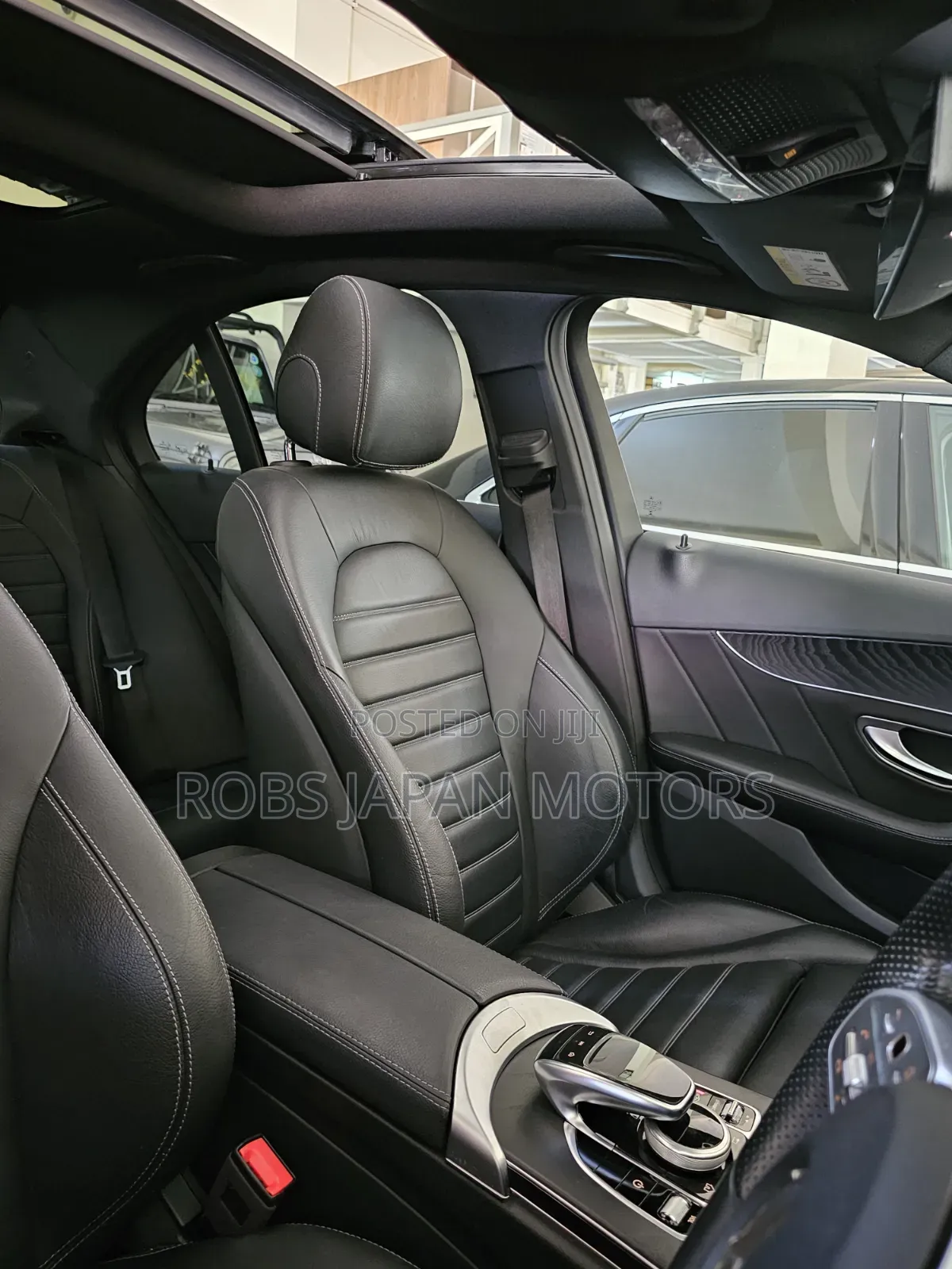Mercedes-Benz C200 2020 Pearl