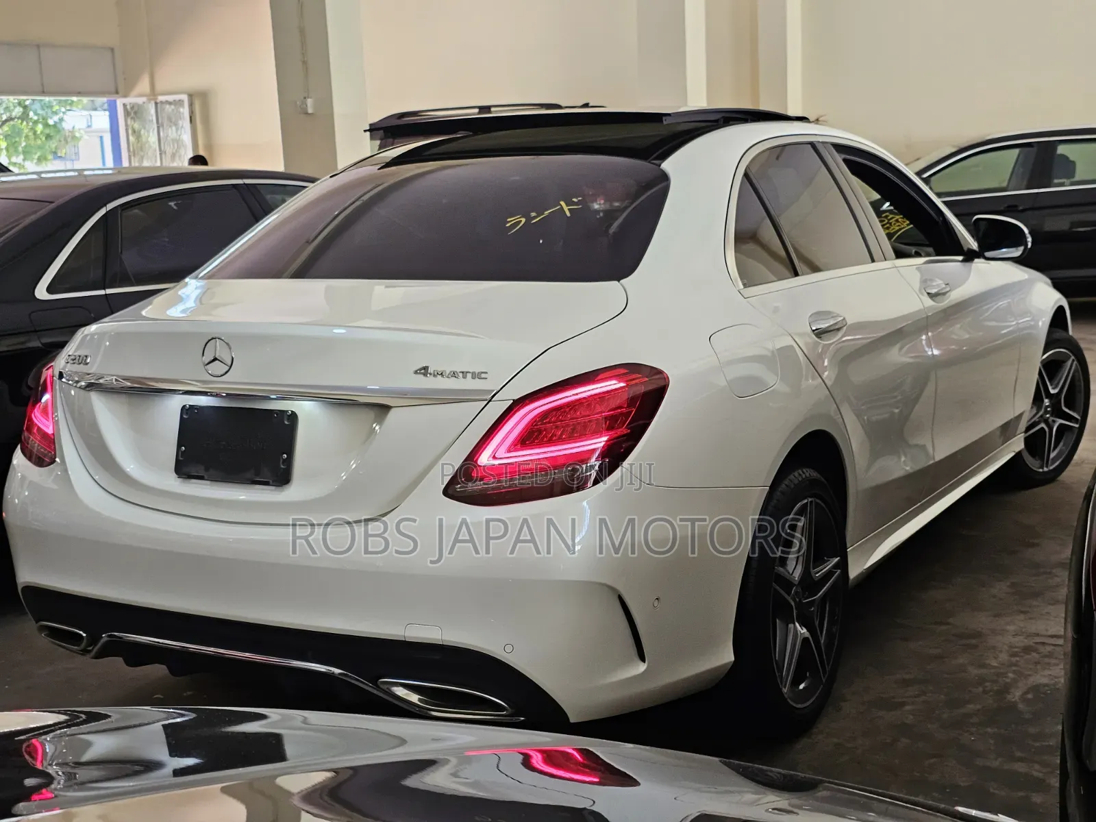 Mercedes-Benz C200 2020 Pearl