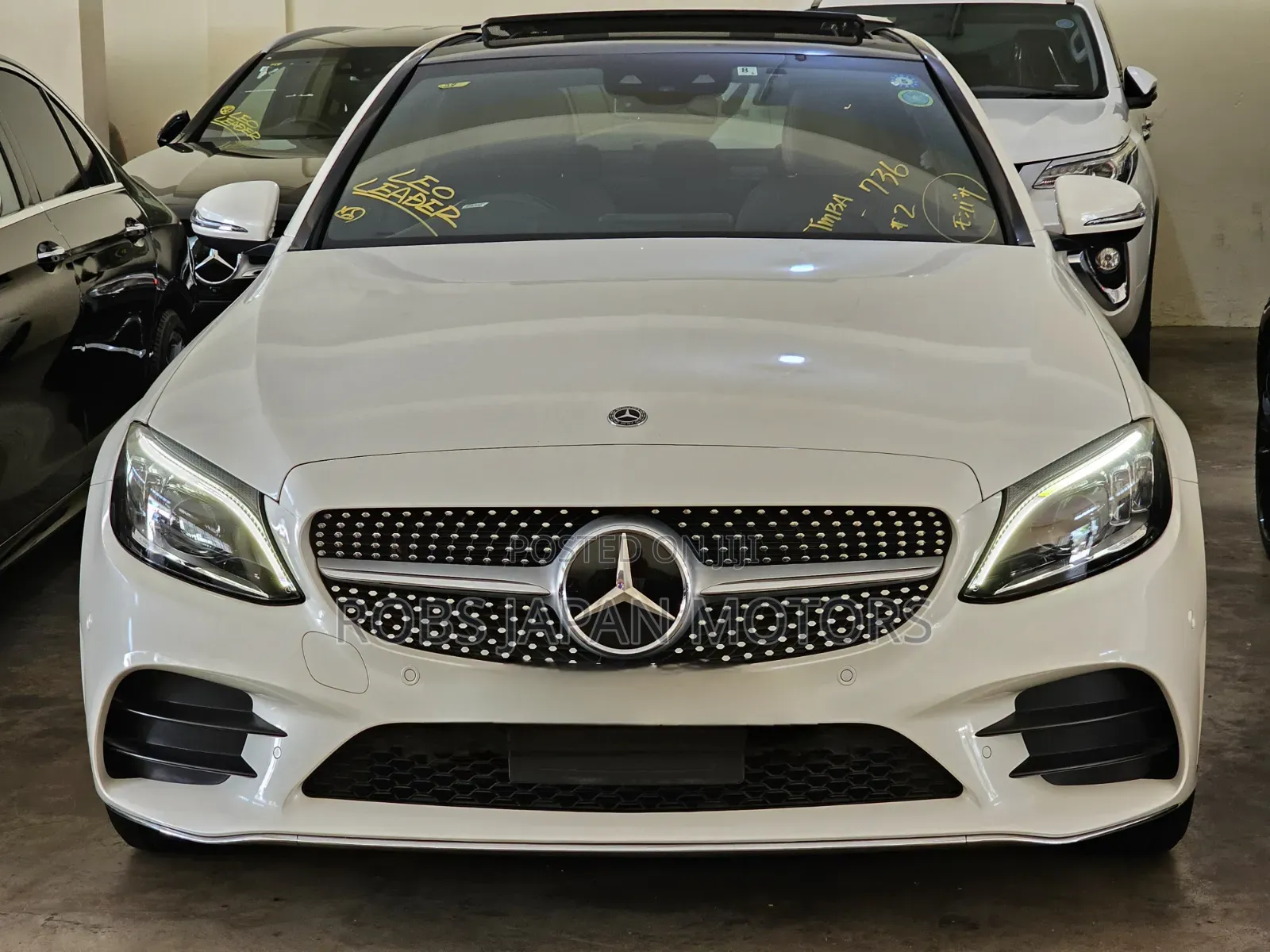 Mercedes-Benz C200 2020 Pearl