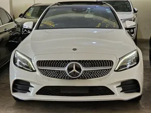Mercedes-Benz C200 2020 Pearl