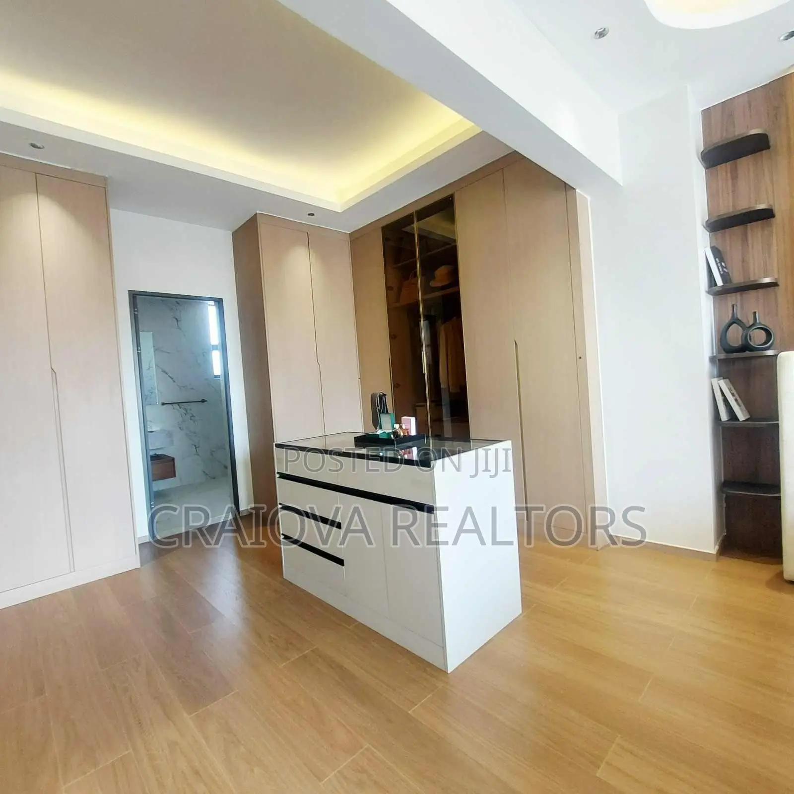 4bdrm Apartment in Spring Valley for sale