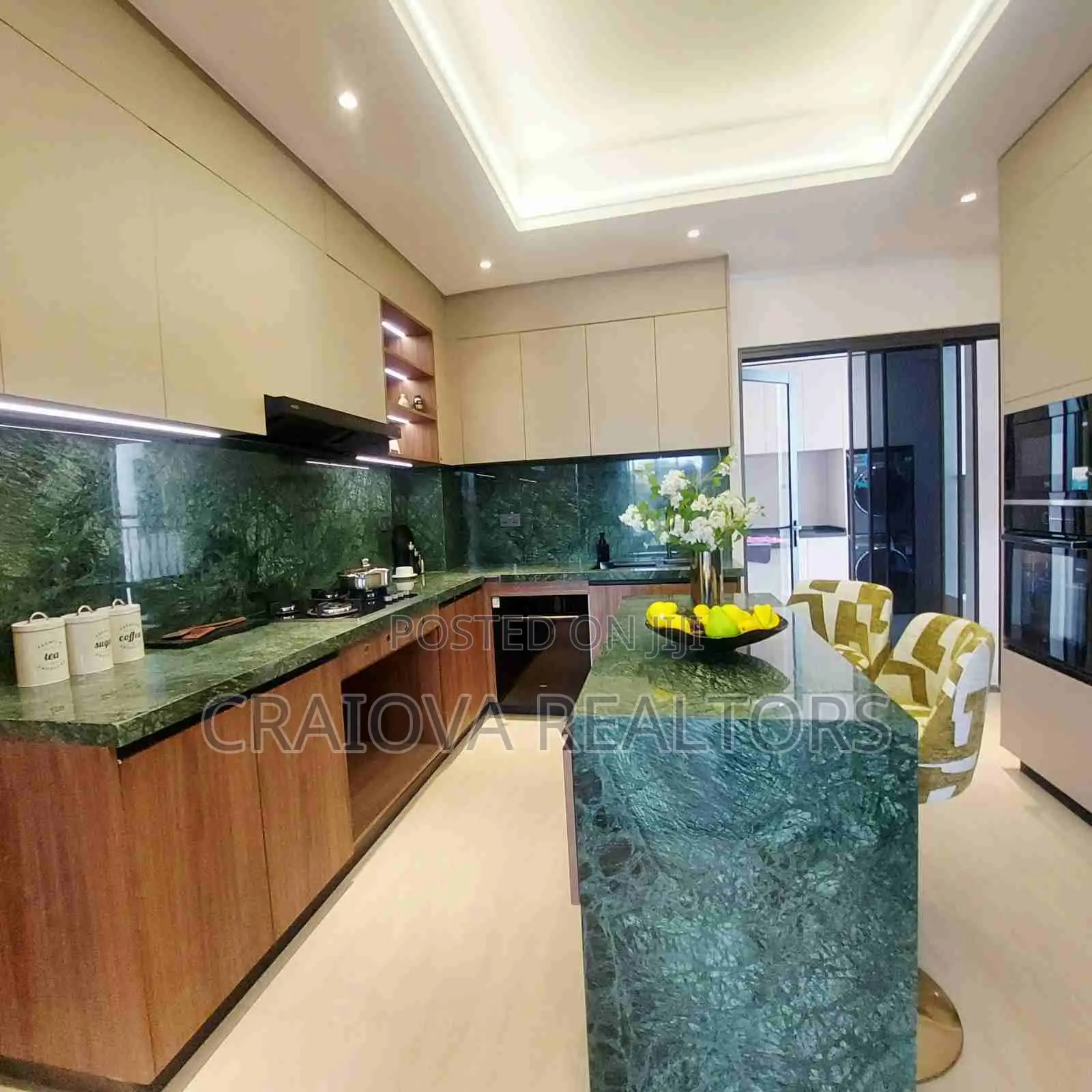 4bdrm Apartment in Spring Valley for sale