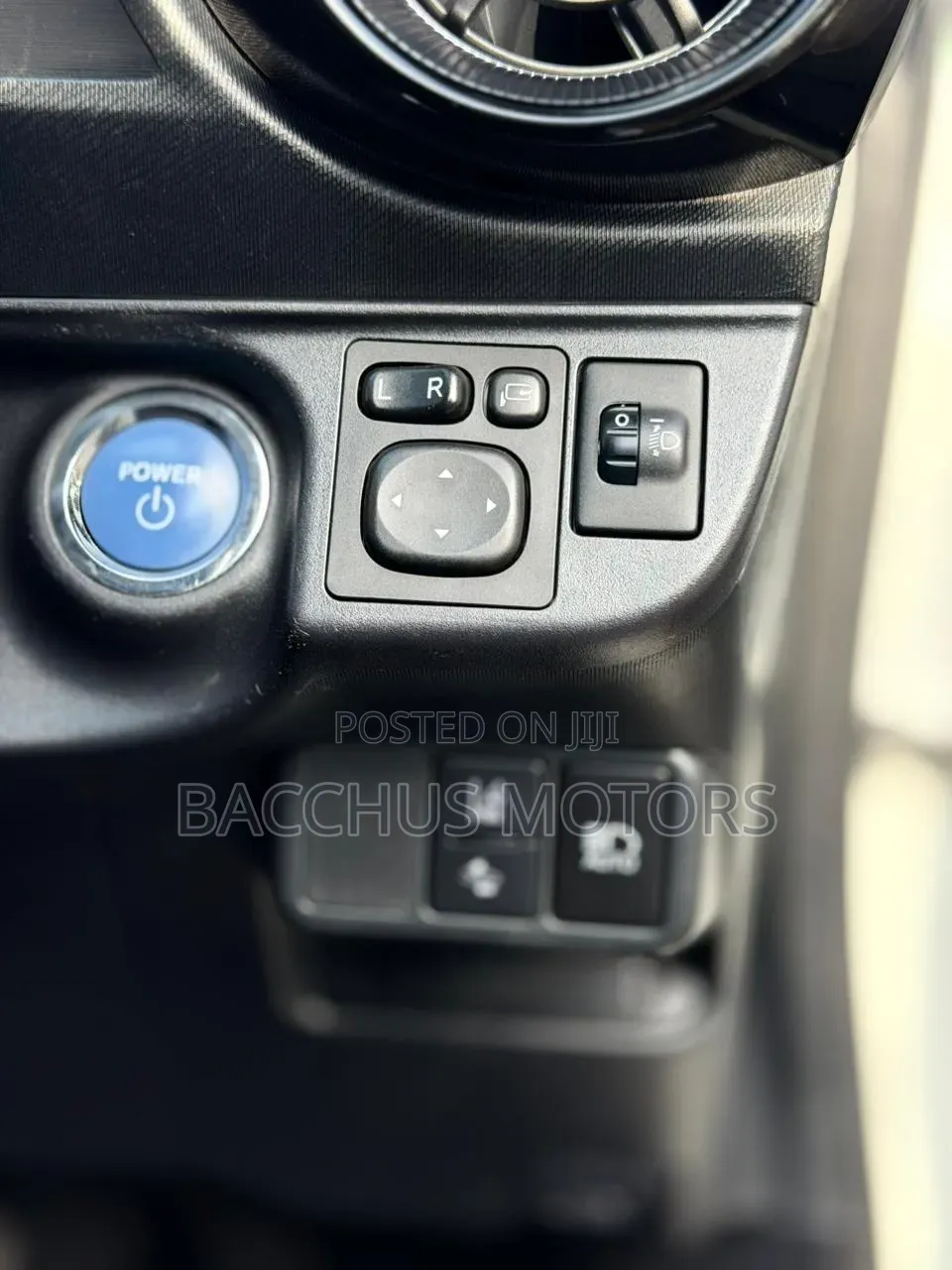 Toyota Aqua 2019 White