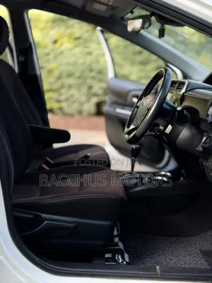 Toyota Aqua 2019 White